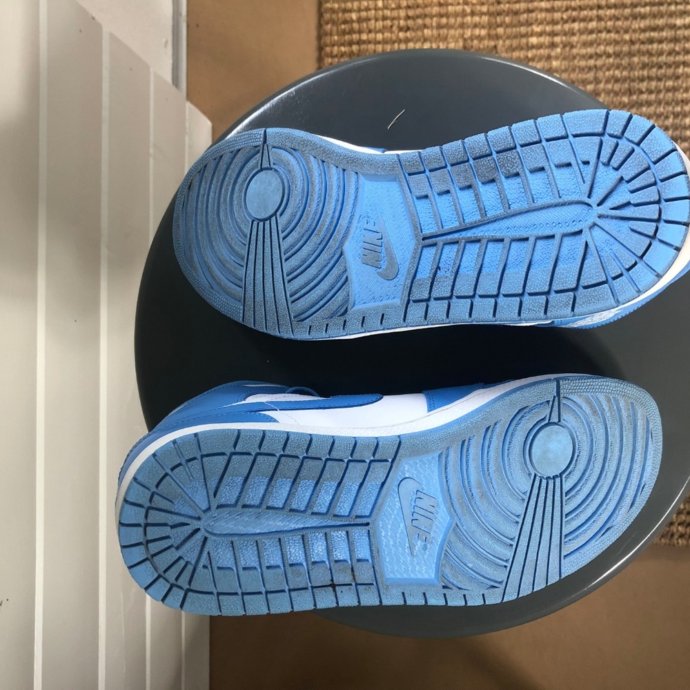 Air Jordan 1 UNC - Picture 7 of 7